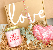 Load image into Gallery viewer, Valentine Gift Box